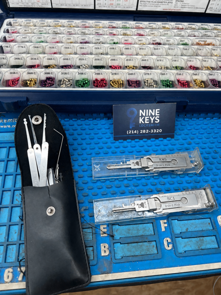 Professional locksmith picks, key tools and pinning kit